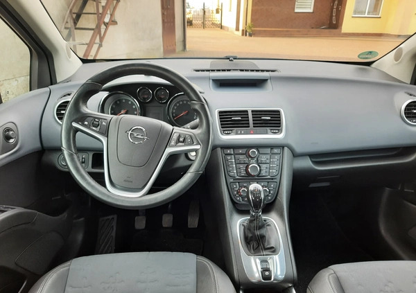 Opel Meriva cena 22900 przebieg: 208000, rok produkcji 2011 z Krośniewice małe 379